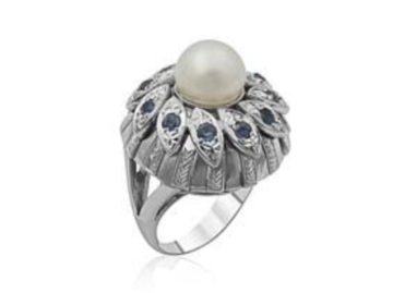 Alson Estate Collection 14K White Gold Ring, Featuring a 7.5MM Pearl, Accented with (11) 1MM Round Blue Sapphires | Alson Jewelers