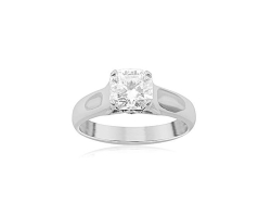 Elara Platinum Diamond Solitaire Engagement Ring