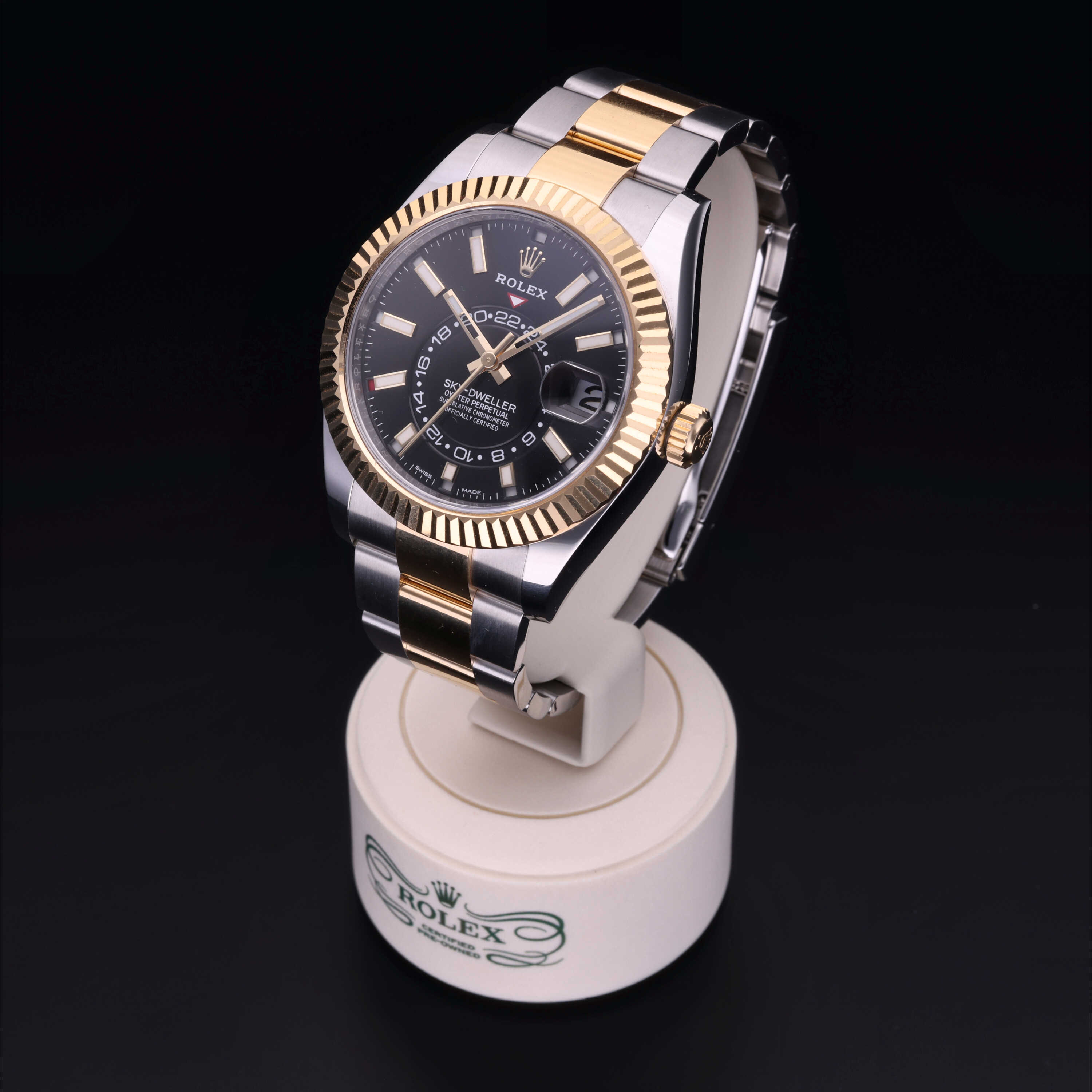 Rolex Sky-Dweller in Oystersteel and yellow gold M326933-0002 at Alson Jewelers